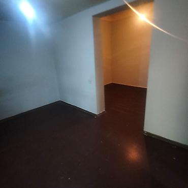 Həyət evləri və villaların satışı: Binəqədi qəs. 3 otaqlı, 100 kv. m, Orta təmir — 8