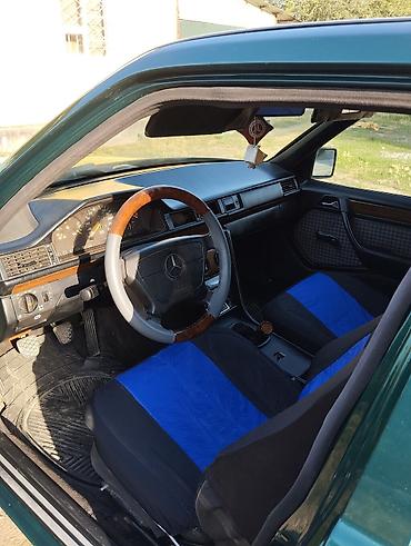 Mercedes-Benz: Mercedes-Benz E-Class: 1990 г., 3 л, Ручные, Бензин, Седан — 7