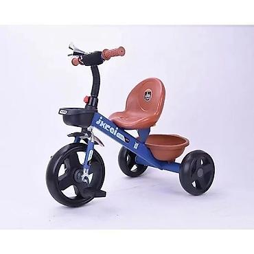 Velosipedlər: 3 yaşdan 6 yaşa qədər uşaqlar üçün moto velosipedlər. Velosipeddə — 3