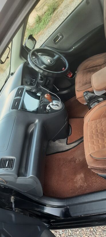 Honda: Honda Civic: 2002 г., 1.5 л, Автомат, Бензин, Хэтчбэк — 10