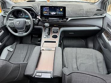 Toyota: Toyota Granvia: 2024 г., 2.5 л, Автомат, Гибрид, Минивэн — 10