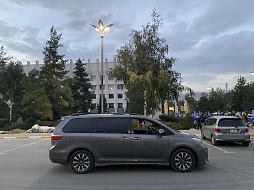 nomadcars net: Toyota Sienna: 2018 г., 3.5 л, Автомат, Бензин, Минивэн — 7