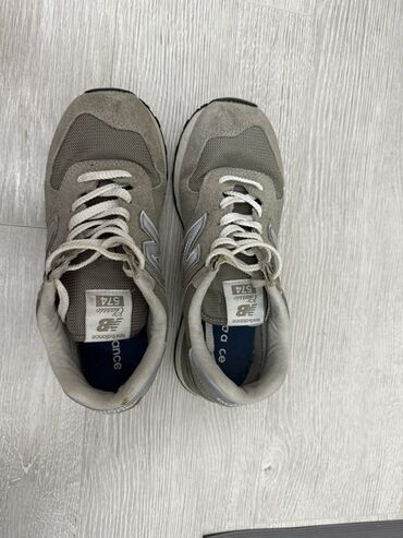 замшевые туфли вечерние: Кроссовки New Balance 574 Classic - Модель: 574 Classic - Цвет: серый
