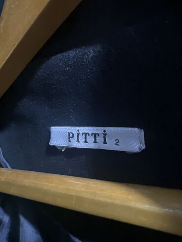 Пальто: Разгружаю гардероб,отдаю ниже по себе стоимости. качество хорошее — 12