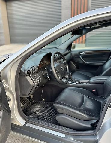 220 mers: Mercedes-Benz C-Class: 2003 г., Седан — 7