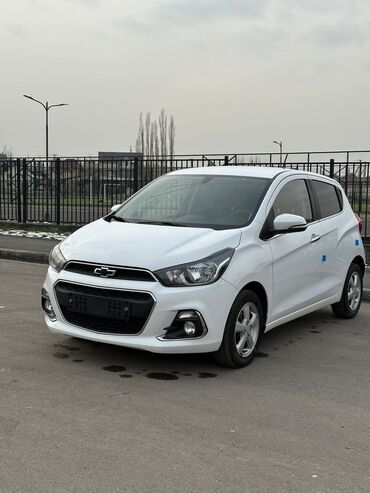 Chevrolet: Chevrolet Spark: 2017 г., 1 л, Автомат, Бензин, Седан