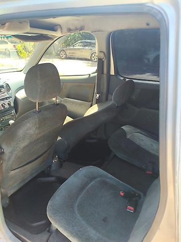 e klass: Toyota Yaris Verso: 2001 г., 1.3 л, Механика, Бензин, Универсал — 6