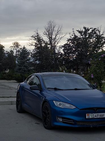 кибер трак: Tesla Model S: 2015 г., Электромобиль, Лифтбек — 4