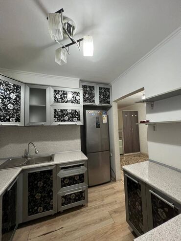 Продажа домов: 2 комнаты, 44 м², 104 серия, 2 этаж, Евроремонт