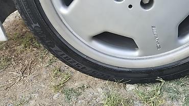 maşin tekerleri: 225/45 ZR17 94W ölçülü. 3 eded tekerdi 1 i desildi deye deyisdim — 5