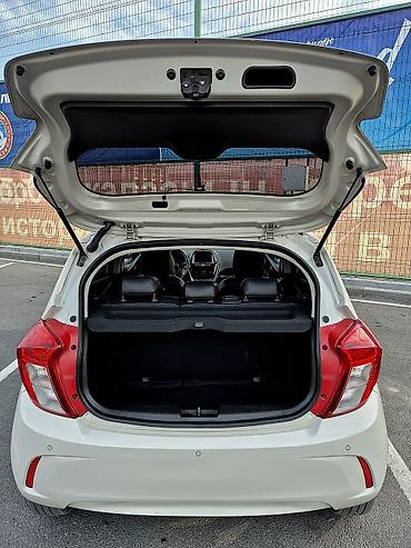 byd champion: Chevrolet Spark: 2020 г., 1 л, Вариатор, Бензин, Хэтчбэк — 6
