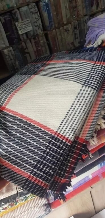 Комплекты постельного белья: Подушки, одеяло плед пледы, наволочки, постельное бельё,100% хлопок at lalafo.kg — 13 Комплекты постельного белья: Подушки, одеяло плед пледы, наволочки, постельное бельё,100% хлопок — 13