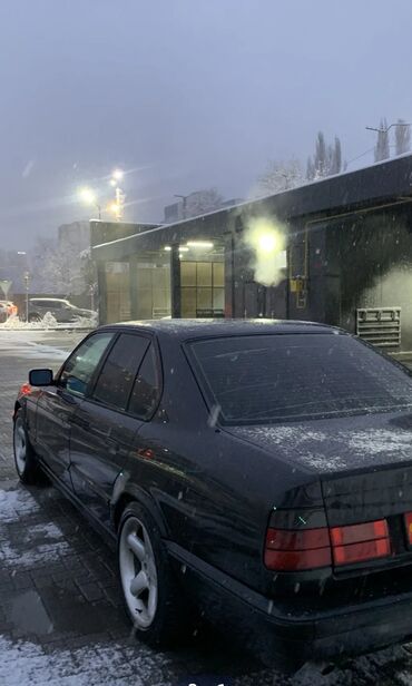 BMW: BMW 5 series: 1993 г., 2.5 л, Механика, Бензин, Седан at lalafo.kg — 4 BMW: BMW 5 series: 1993 г., 2.5 л, Механика, Бензин, Седан — 4