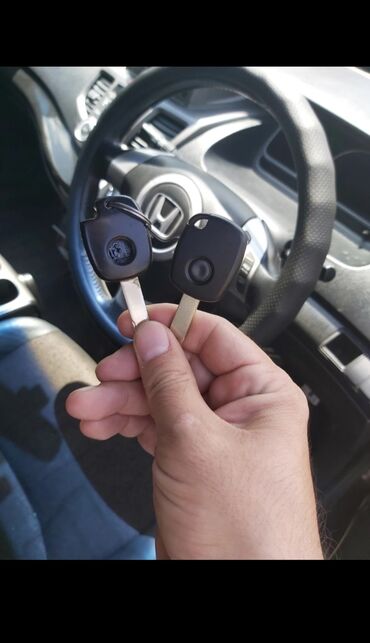 Аварийное вскрытие замков: •. Аварийное вскрытие авто •	Вскрытие замков автомобиля — 6