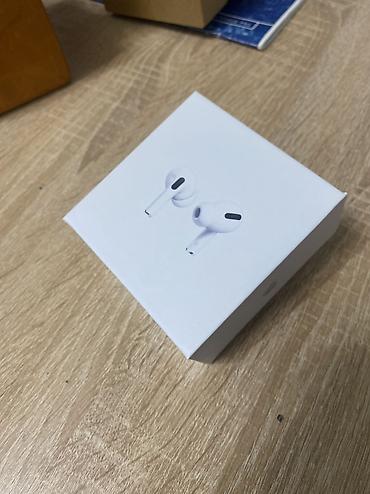 samsung s31: Apple AirPods Pro (with Wireless Charging Case) Запечатанные новые — 1