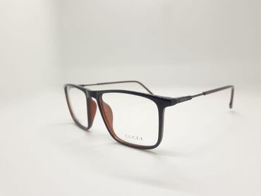 Eynəklər: Her nov optik eyneklerin sifarisi — 3