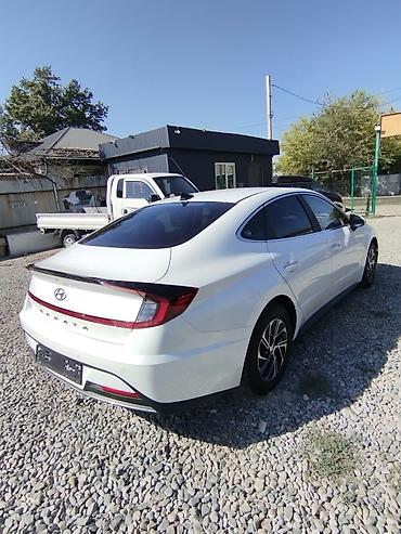 gmc terrain: Hyundai Sonata: 2021 г., 2 л, Автомат, Бензин, Седан — 4