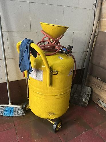 mannol 9201: Pnevmatik yağ toplama və boşaltma qurğusu – servis və avtoservislər — 2