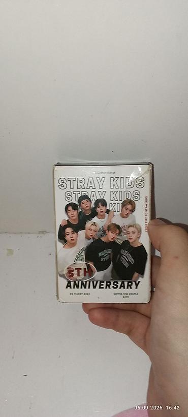 şahmat dəsti: Stray Kids – 5th Anniversary Lomo Kart Dəsti 40-55 ədəd yaxşı — 3