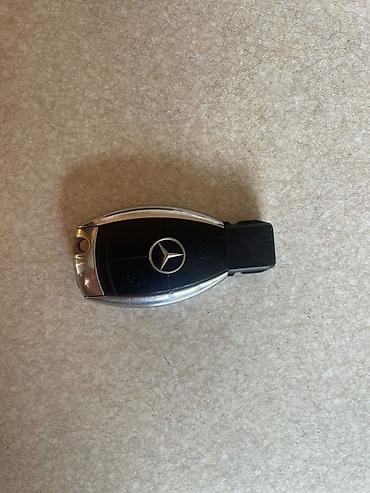 açar dublikatı: Məhsul: Mercedes-Benz uzaqdan idarə olunan avtomobil açarı (fob) — 1