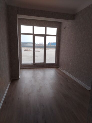 Yeni tikili: Satılır: 2 otaqlı mənzil Radnoy Plan və xüsusiyyətlər: - Geniş işıqlı — 3