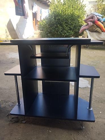 tv mini: Qara rəngli çoxsəviyyəli TV/mediastend - Material: laminat/LDSP tipli — 2