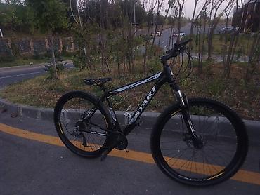 hybrid velosiped: START Light dağ velosipedi - Çərçivə: yüngül alaşımlı, qara rəngli — 1
