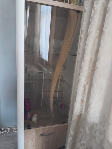 Dolablar: Açılan, 2 qapılı Düz dolab, Servant, Türkiyə
