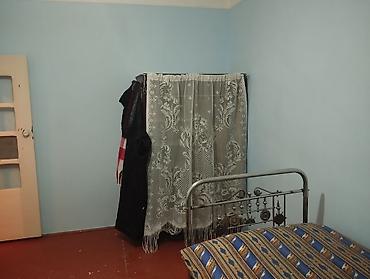 sekis sati: Gəncə şəhəri Yeni Gəncə qəsəbəsi, 2 ci mkr ərazisində 16 cı bina, 9 — 5