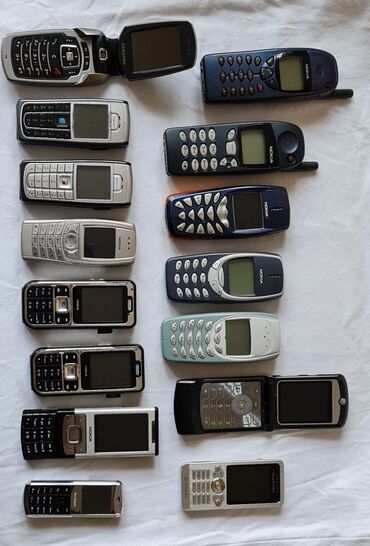 Ostali mobilni telefoni: Kolekcija starih mobilnih telefona – razni brendovi i modeli - — 4