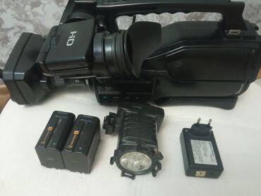 видеокамера hdv: Kamera xaricden gelmedi yeni kimidi ve teze sumka teze 2 eded daw