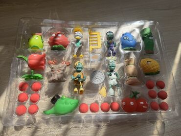 Игрушки: Игровой набор по мотивам Plants vs. Zombies 3 комплекта все фигурки — 20