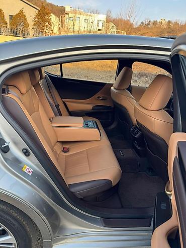 Lexus: Lexus ES: 2019 г., 2.5 л, Вариатор, Гибрид, Седан — 11