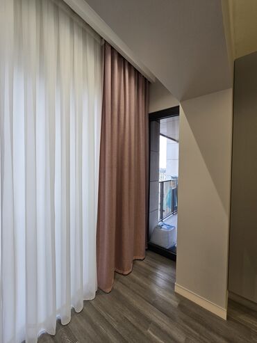 Uzunmüddətli kirayə mənzillər: Ağ Şəhərdə, metro Xətaiyə yaxın, mərtəbə 8, depozitli. Müasir — 24