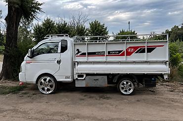 h 100: Легкий грузовик, Hyundai, Стандарт, 3 т, Новый — 1