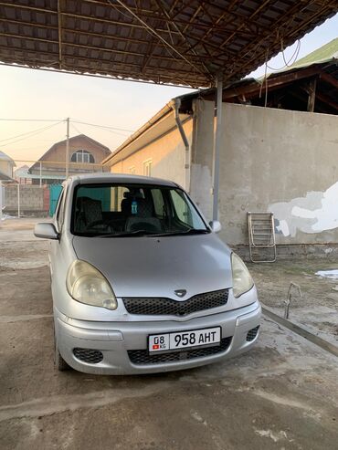 жига 07: Toyota Funcargo: 2004 г., 1.5 л, Автомат, Бензин