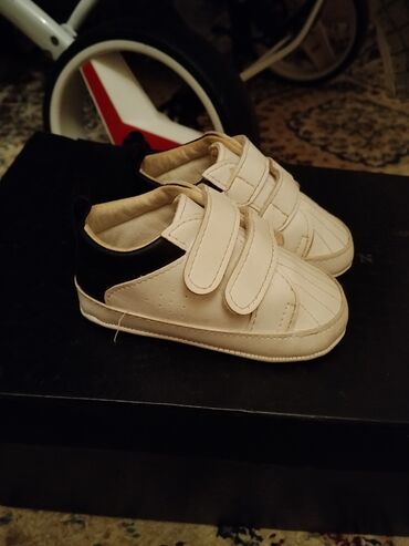 Uşaq ayaqqabıları: Çoxu tezekimidi təcil satılır köçlə bağlı ölçü 21_23_24 sapaki brend — 7