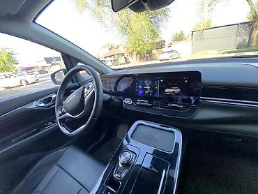 GAC: Марка: AION Модель: V 70 Цвет: Синий Год выпуска: 2021/09 Топливо — 14