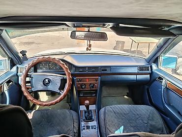 Унаа: Mercedes-Benz W124: 1990 г., 2.3 л, Кол менен иштөөчү, Бензин, Седан — 2