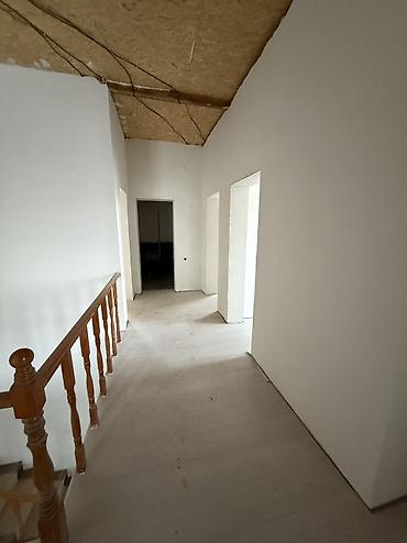 Продажа коттеджей и домов: Продаётся двухэтажный дом с отдельным хозблоком/гаражом на участке — 15