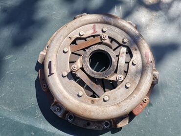 Auto delovi: Korpa kvačila Lada 7 Riva, Lada Niva broj 1. Polovna ocuvana. Vidi se — 2