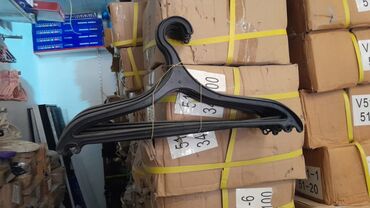 Asılqanlar: Hər nov asilqanlarimiz var qiymetler vewilkalara gore deyiwir — 16