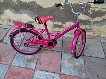 CD, DVD disklər və kassetlər: İşlənmiş İki təkərli Uşaq velosipedi Adidas, 20", sürətlərin sayı: 1, Ünvandan götürmə
