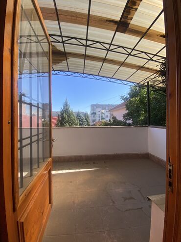 Долгосрочная аренда домов: 400 м², 7 комнат, Утепленный, Бронированные двери, Видеонаблюдение — 14