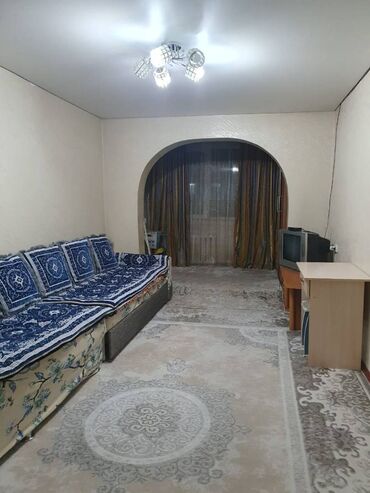 продам 4 квартиру: 1 комната, 31 м², 104 серия, 4 этаж, Евроремонт