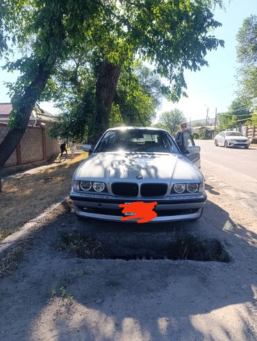 мини хова: BMW 7 series: 1995 г., 4 л, Механика, Бензин, Седан
