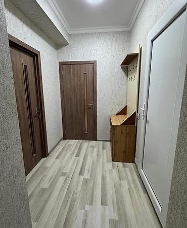 lökbatan ev: Kirayə mənzil – zövqlə təmirli, işıqlı və səliqəli.bütün əşyaları — 1