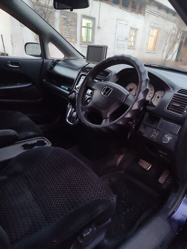 Honda: Honda Stream: 2002 г., 2 л, Автомат, Бензин, Минивэн — 7