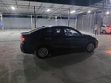 машины до 150 тысяч: Kia Rio: 2017 г., 1.6 л, Автомат, Бензин, Седан — 1