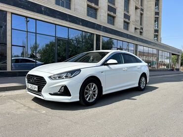 саната лф: Hyundai Sonata: 2019 г., 2 л, Автомат, Газ, Седан